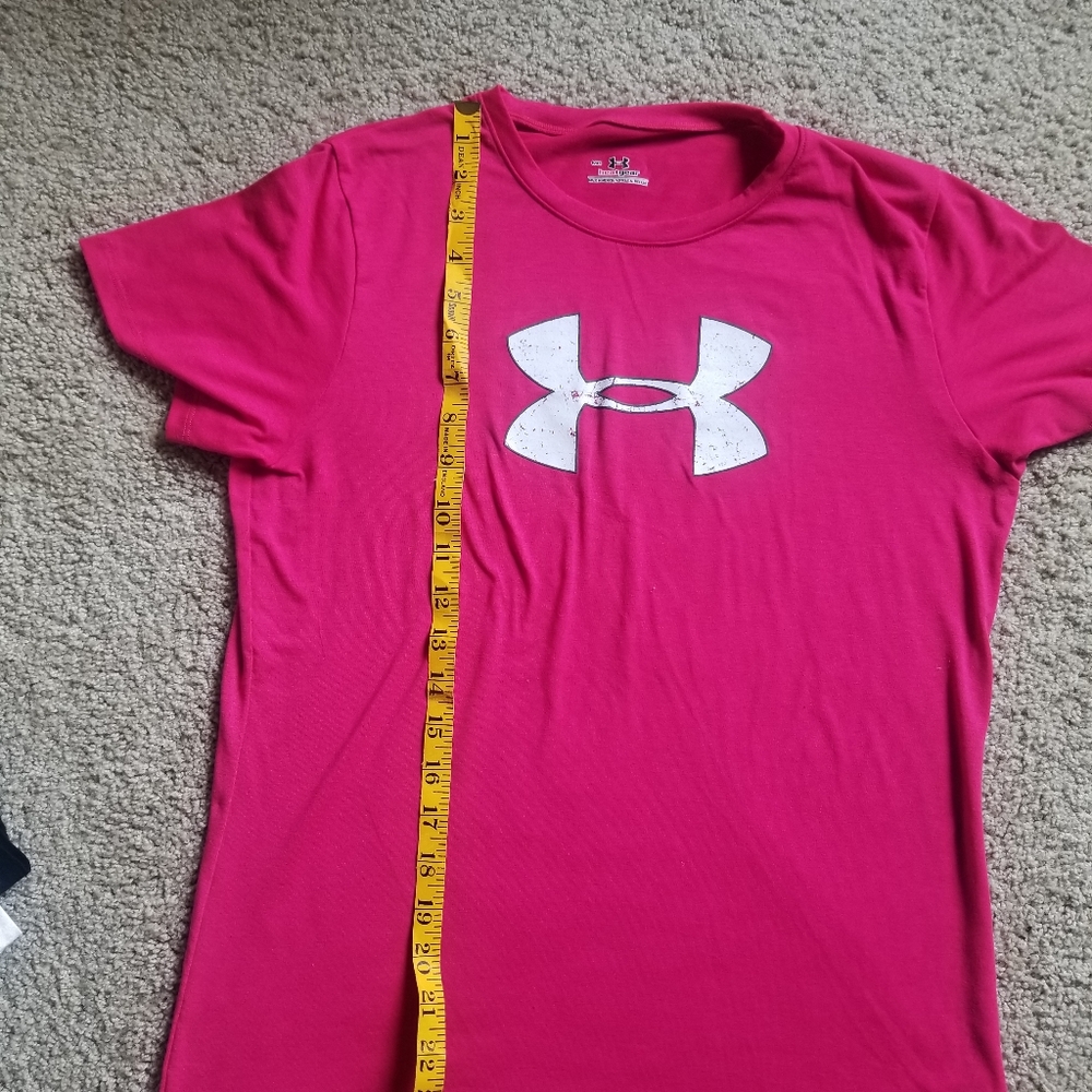 Under Armour tshirt
